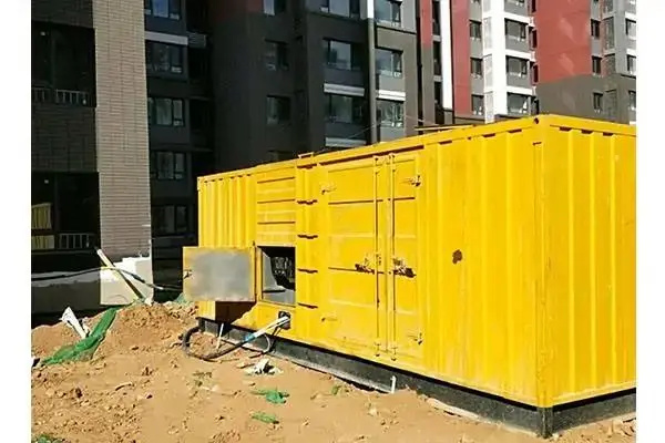贺州发电机租赁中燃油压力过低会对发动机的哪些部件造成损坏？